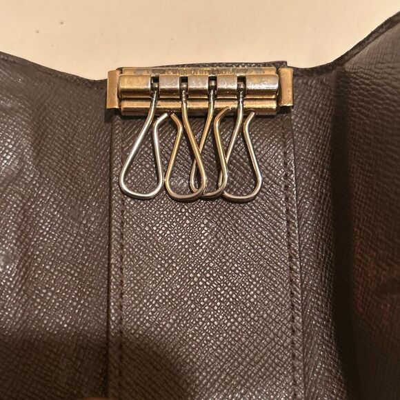 Louis Vuitton Damier Azur 4 Key Holder Case Brown Checkered Coated Canvas - Picture 7 of 8
